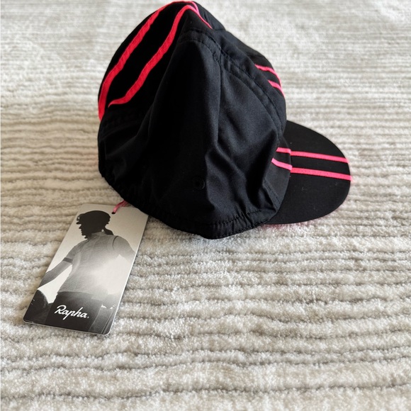 Rapha Women’s Black and Pink Cycling Cap - Picture 8 of 8